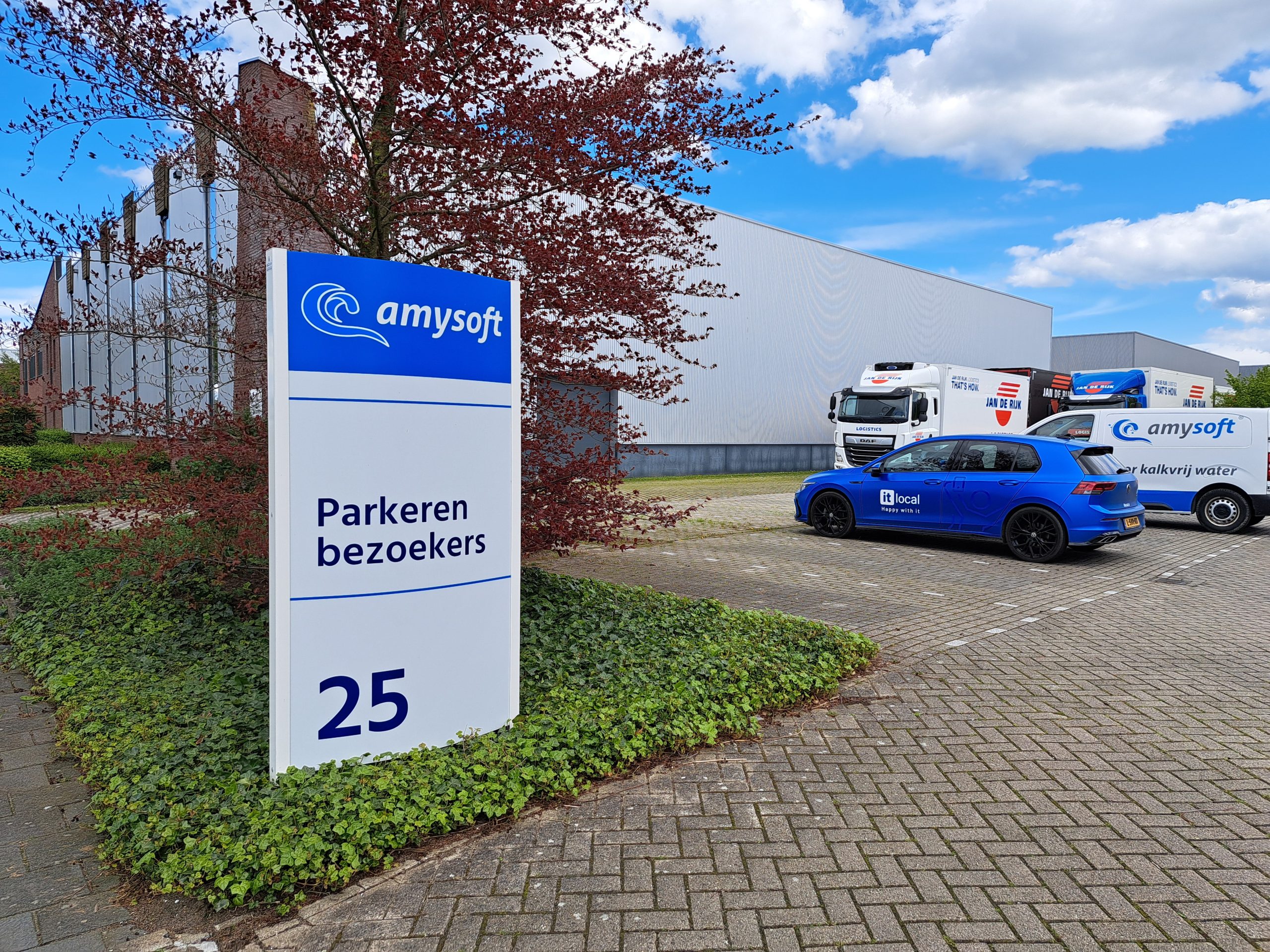 IT Local Houten - Parkeerplaats